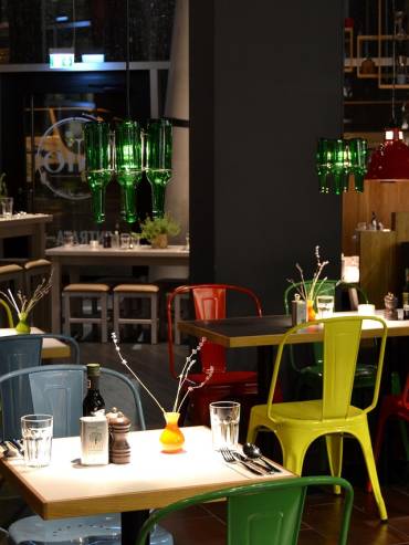 restaurant-852734_1280